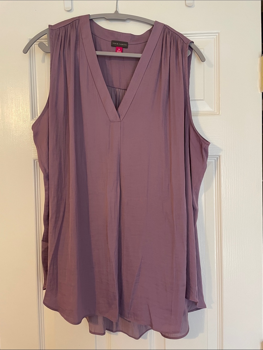 Vince Camuto Sleeveless V-Neck Blouse in Mauve/Lilac Purple